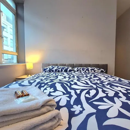 Temple Bar 3 Bedroom 2 Bathroom دبلن