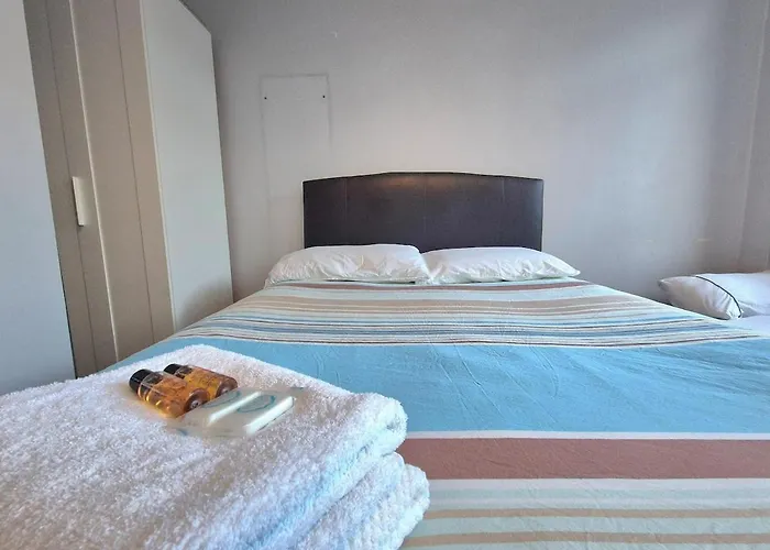 Temple Bar 3 Bedroom 2 Bathroom * Дублин